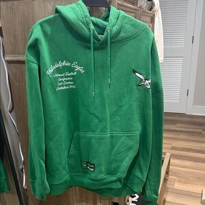 Philadelphia Eagles kelly green hoodie - size large unisex